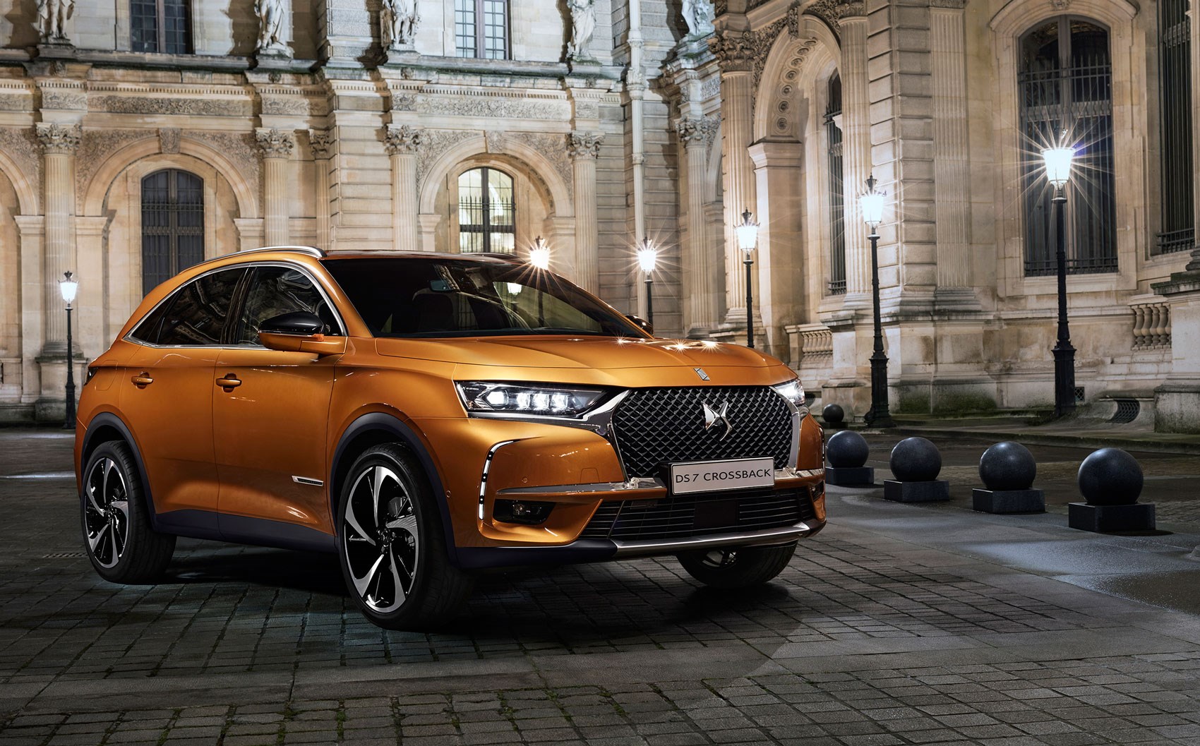 new_ds7_crossback_02