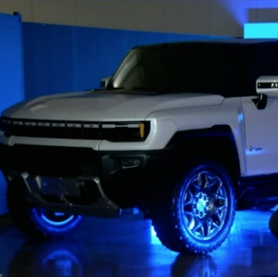 هامر تعلن عن ظهور GMC Hummer EV SUV لأول مرة في 3 أبريل