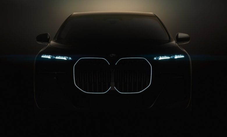 BMW تنشر أول صورر لسيارتها i7 الكهربائية